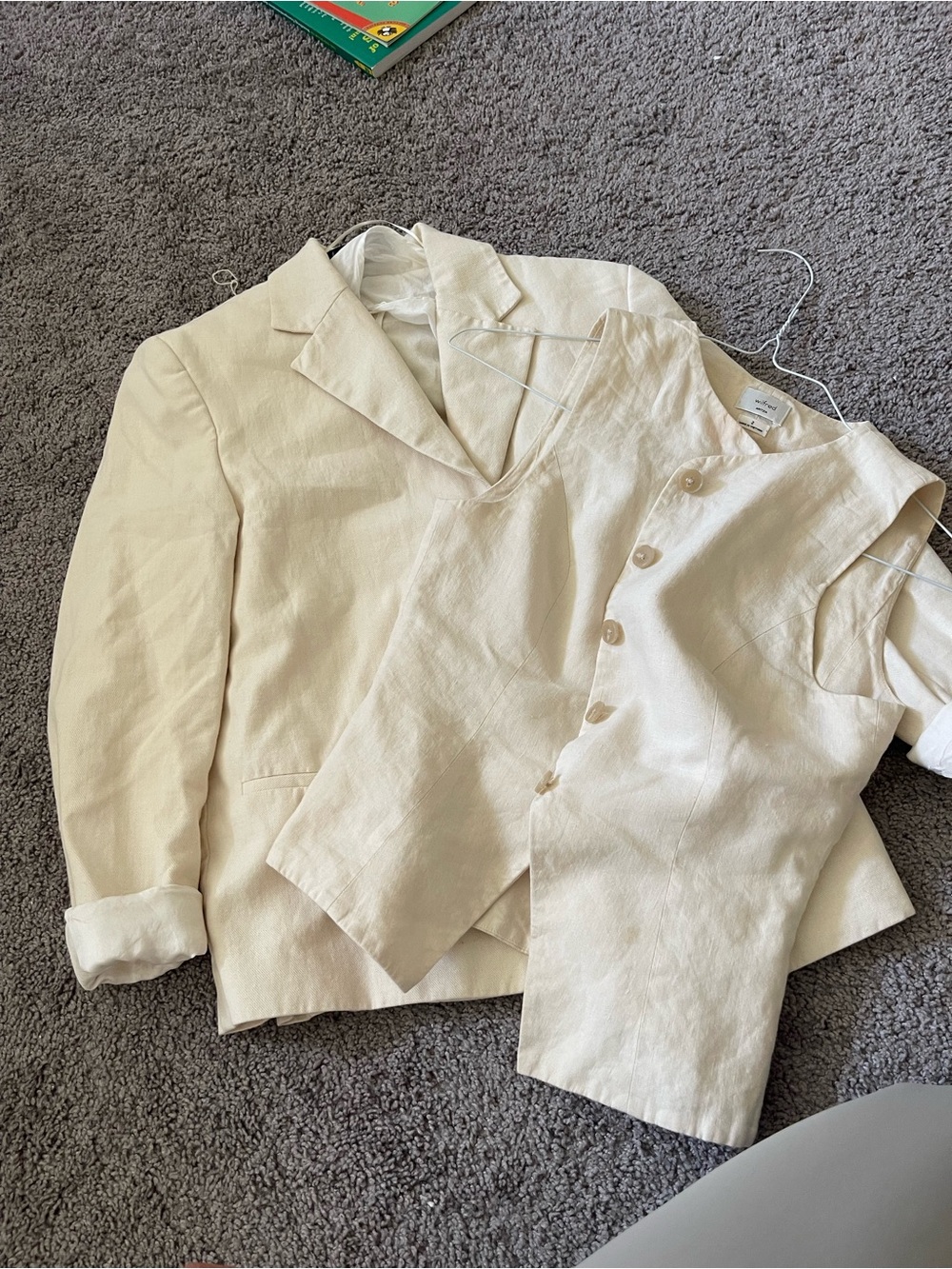 Aritzia Cream Linen Blazer with Matching Vest